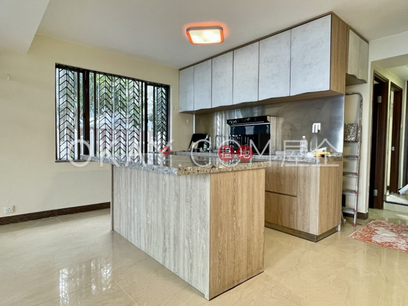 HK$ 43,000/ month | Lake Court, Sai Kung, Luxurious house with balcony | Rental