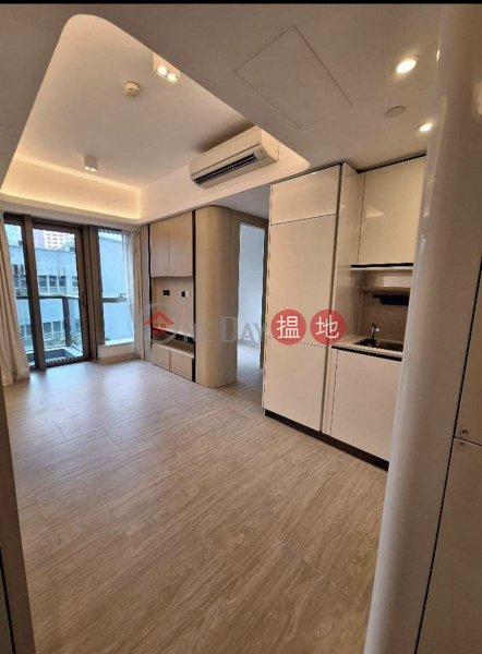 Townplace Soho, Middle, M Unit Residential, Rental Listings HK$ 37,000/ month