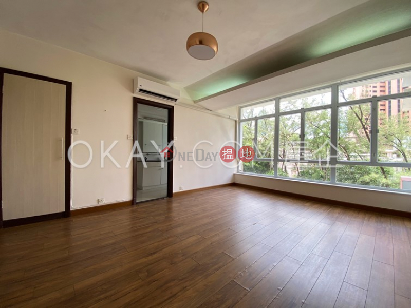 HK$ 95,000/ month, Pine Court Block A-F Central District | Rare 3 bedroom with balcony & parking | Rental