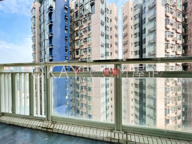 Popular 2 bedroom on high floor with balcony | For Sale | Centrestage 聚賢居 Sales Listings