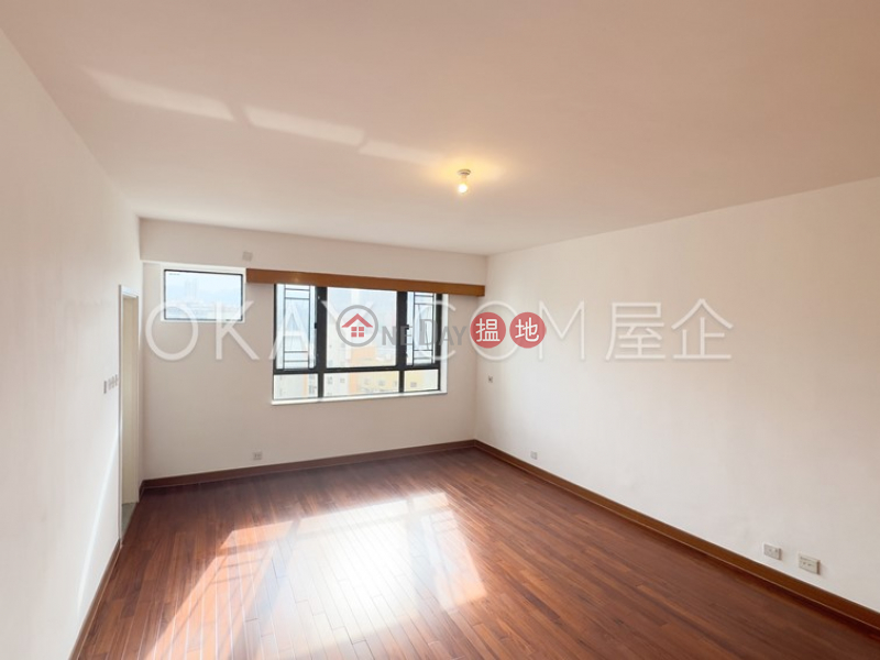 HK$ 50,800/ month | The Crescent Block B Kowloon City, Stylish 3 bedroom with balcony & parking | Rental