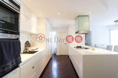 Efficient 3 bedroom with balcony | For Sale | Albron Court 豐樂閣 _0