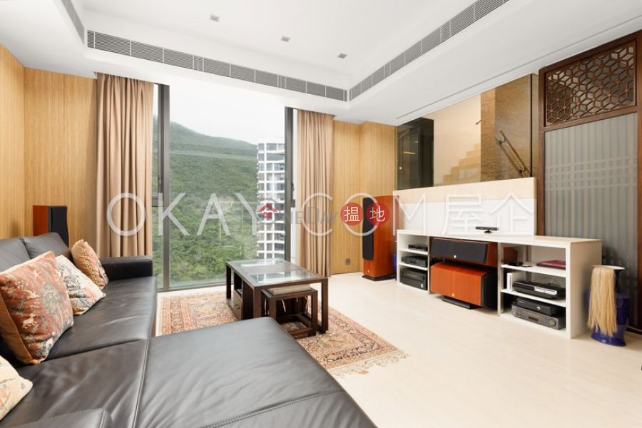 HK$ 230M | Belgravia, Southern District, Unique penthouse with sea views, rooftop & terrace | For Sale