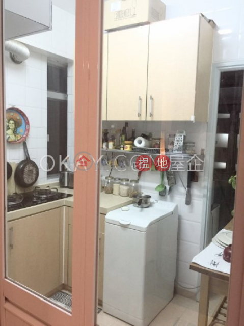 Tasteful 2 bedroom on high floor with rooftop & parking | For Sale | 10-12 Shan Kwong Road 山光道10-12號 _0
