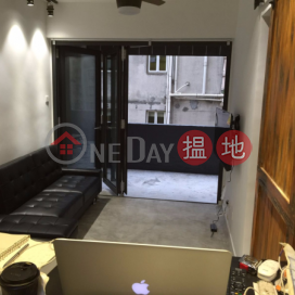 1 Bed Flat for Rent in Sheung Wan, Tai Wing House 太榮樓 | Western District (EVHK31418)_0