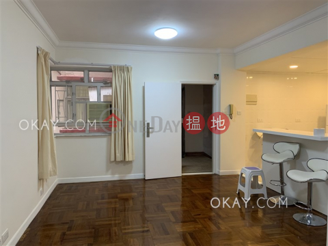 Stylish 3 bedroom in Mid-levels West | Rental | Sung Ling Mansion 崇寧大廈 _0