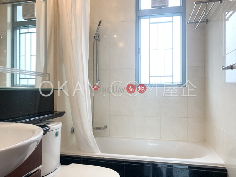 Popular 3 bedroom with balcony | For Sale | 2 Park Road 柏道2號 Sales Listings