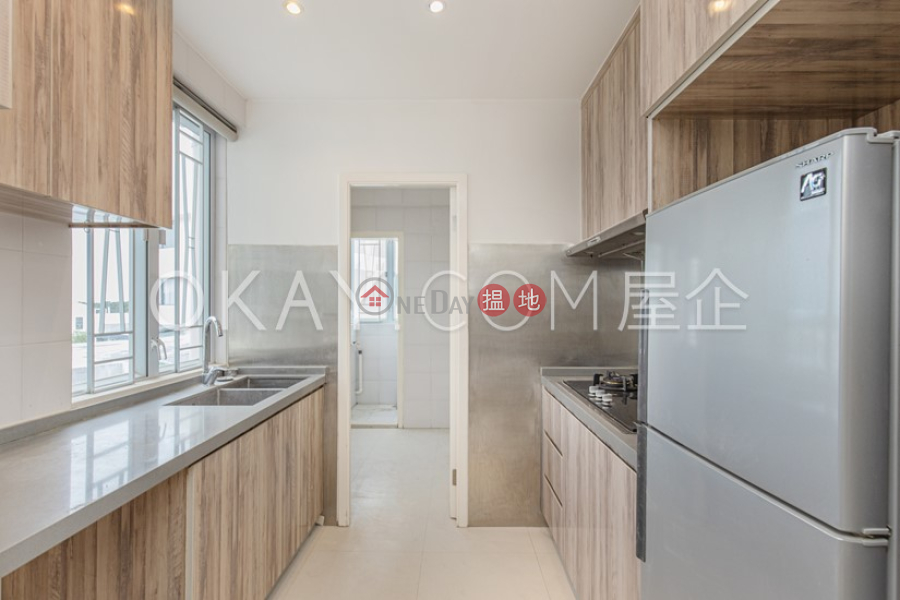 Luxurious 3 bedroom with sea views & parking | For Sale | Bauhinia Gardens Block C-K 紫荊園 C-K 座 Sales Listings