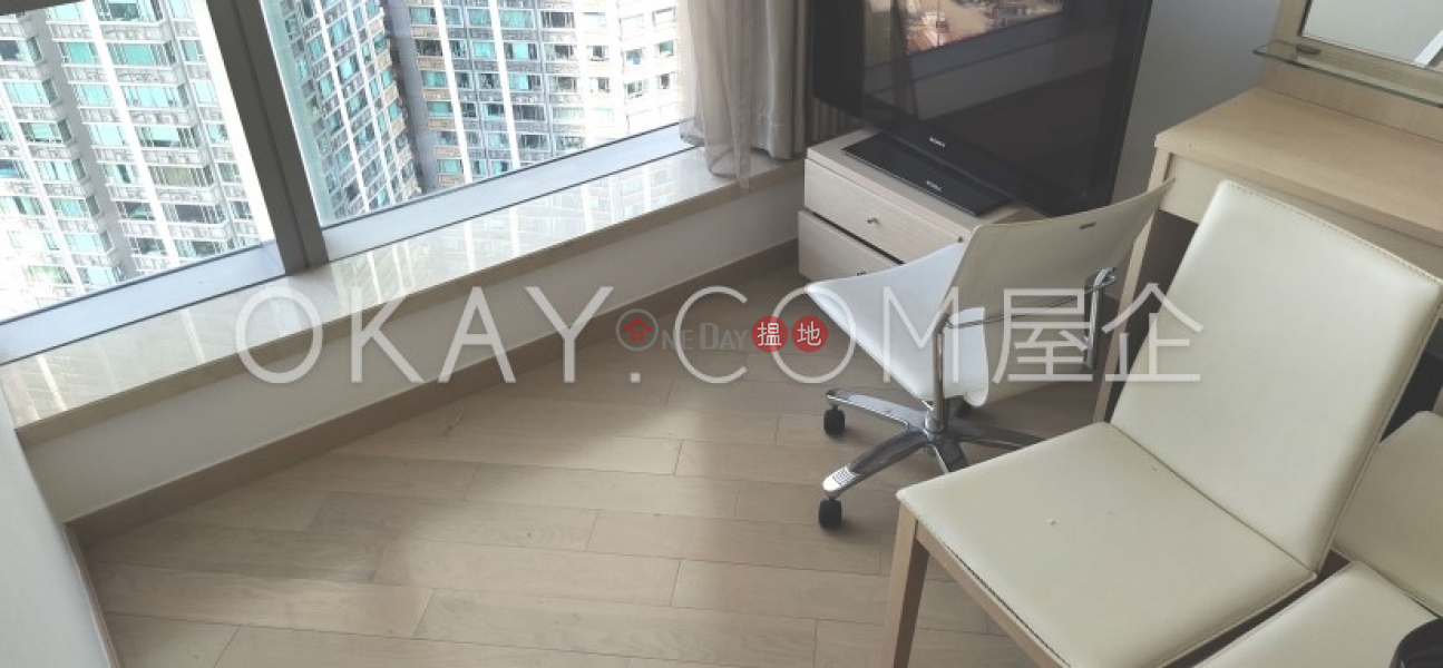 HK$ 36M The Cullinan Tower 21 Zone 2 (Luna Sky) | Yau Tsim Mong | Stylish 3 bedroom with sea views & balcony | For Sale