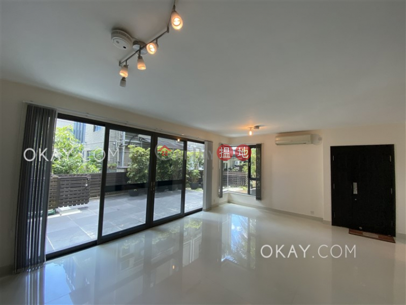 Property Search Hong Kong | OneDay | Residential, Rental Listings | Elegant house with terrace, balcony | Rental
