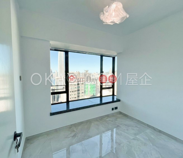 HK$ 29,000/ month | Bella Vista, Western District | Practical 3 bedroom on high floor with sea views | Rental