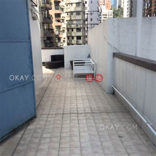 Tasteful 2 bedroom on high floor with rooftop & parking | For Sale, 10-12 Shan Kwong Road | Wan Chai District Hong Kong | Sales, HK$ 11.5M