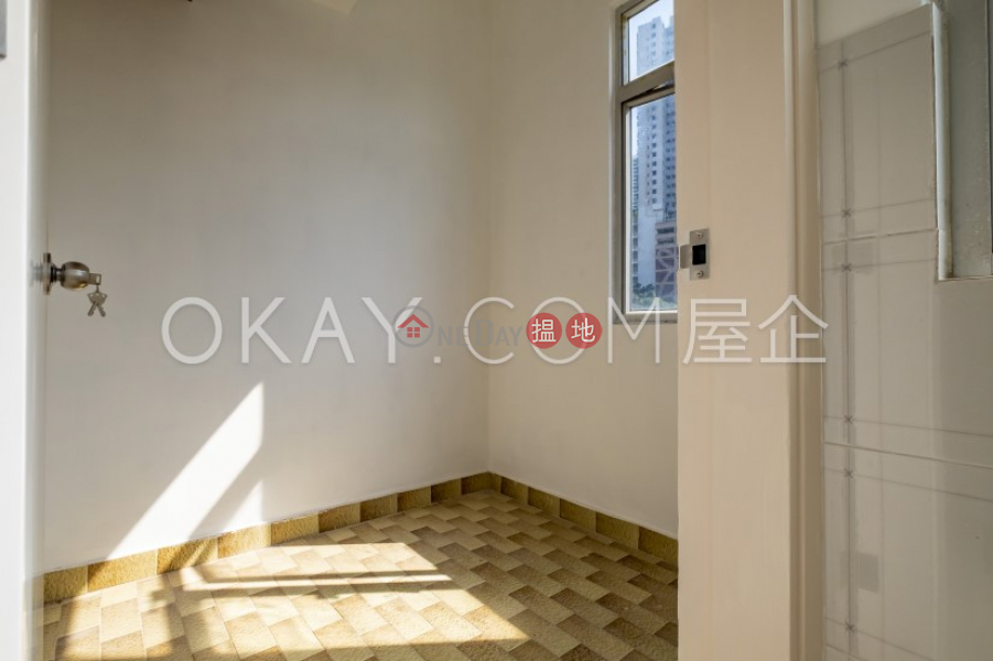 Efficient 3 bed on high floor with balcony & parking | For Sale | Dragon Garden 龍園 Sales Listings