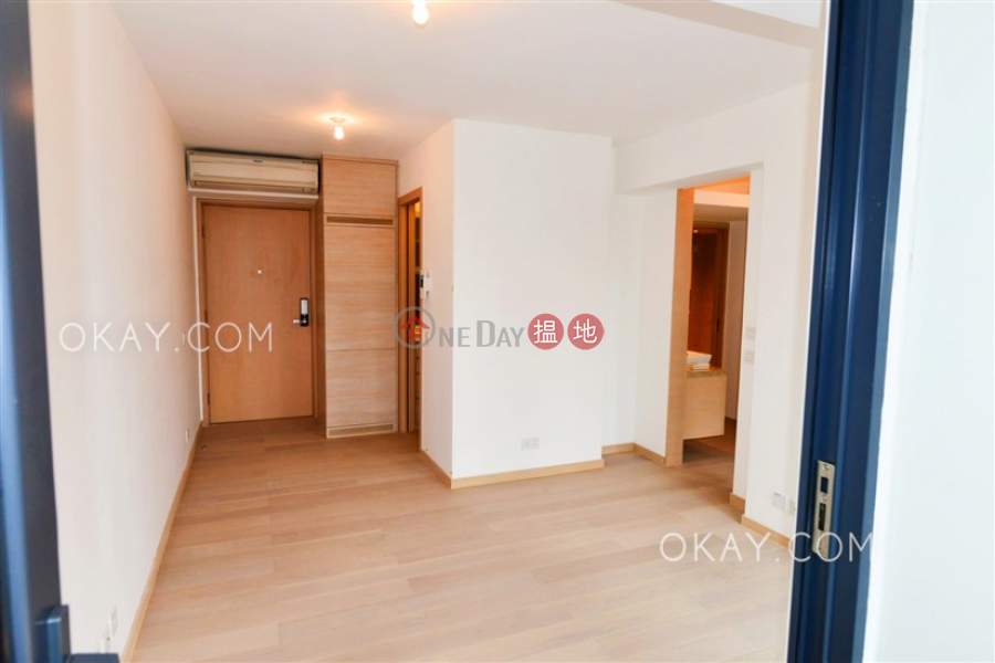 Elegant 2 bedroom with balcony | Rental | 116-118 Second Street | Western District | Hong Kong, Rental HK$ 26,000/ month