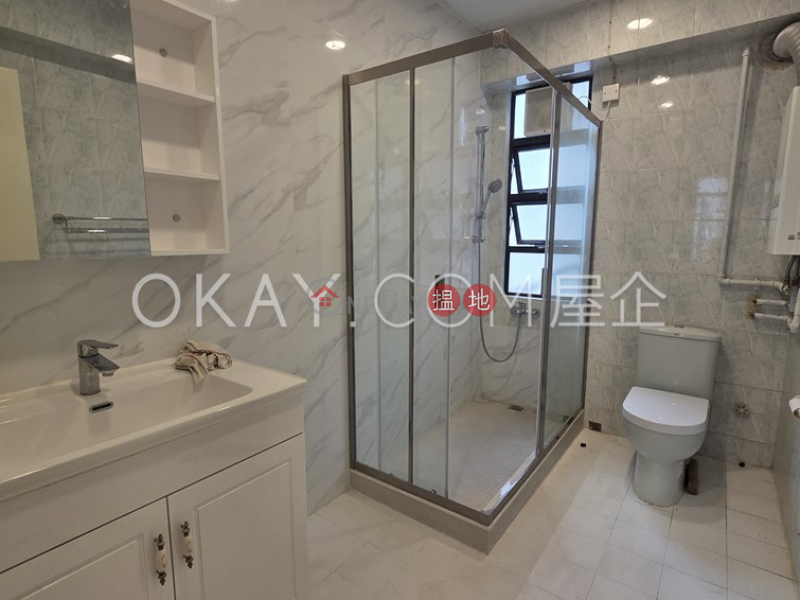 Tasteful 3 bedroom with parking | Rental, Winfield Gardens 永富苑 Rental Listings | Wan Chai District (OKAY-R40405)