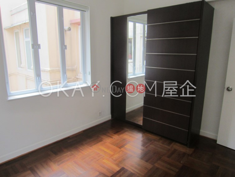 HK$ 60,000/ month 38A Kennedy Road, Central District | Efficient 3 bedroom on high floor with balcony | Rental
