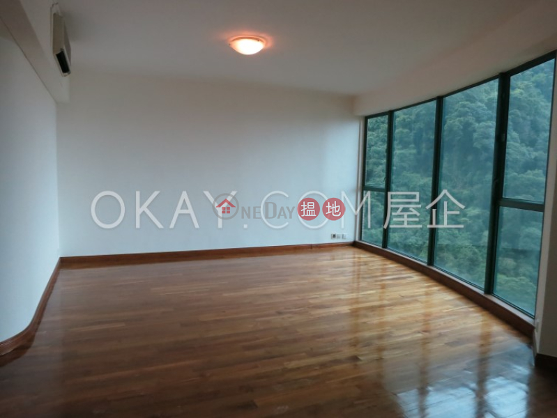 Gorgeous 3 bedroom with parking | Rental, Hillsborough Court 曉峰閣 Rental Listings | Central District (OKAY-R18815)