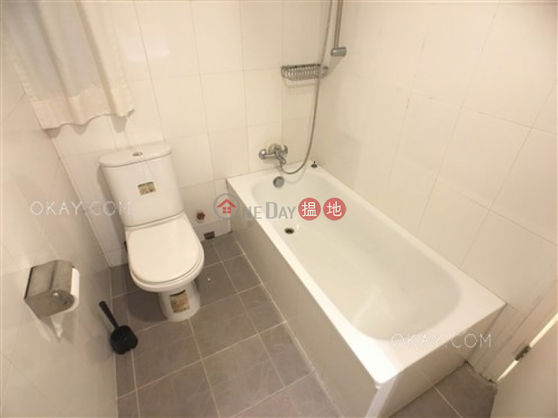 HK$ 11M, Tai Shing Building, Central District, Elegant 2 bedroom with terrace | For Sale