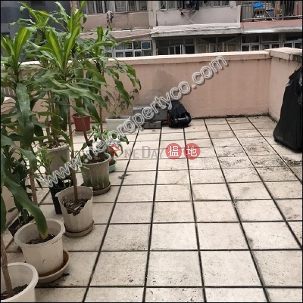 2-bedroom unit in Wan Chai with a roof, 72-74 Thomson Road | Wan Chai District Hong Kong Rental, HK$ 12,500/ month