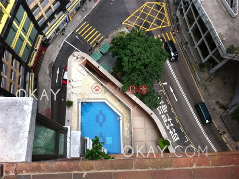 HK$ 43,000/ month | Seymour Place, Western District, Gorgeous 3 bedroom with balcony | Rental