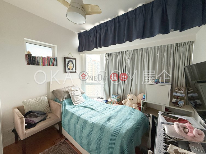 Generous 4 bedroom on high floor | For Sale | Discovery Bay, Phase 5 Greenvale Village, Greenbelt Court (Block 9) 愉景灣 5期頤峰 濤山閣(9座) Sales Listings