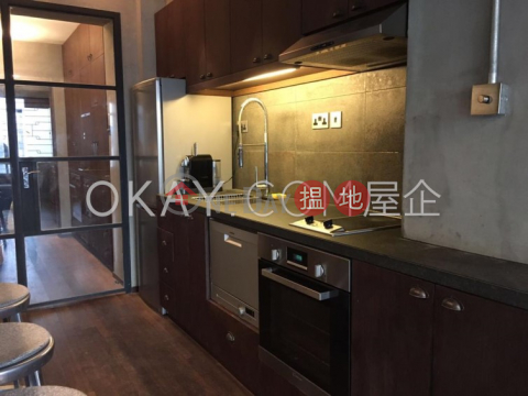 Lovely 1 bedroom in Sheung Wan | Rental, 245 Wing Lok Street 永樂街245號 | Western District (OKAY-R227791)_0