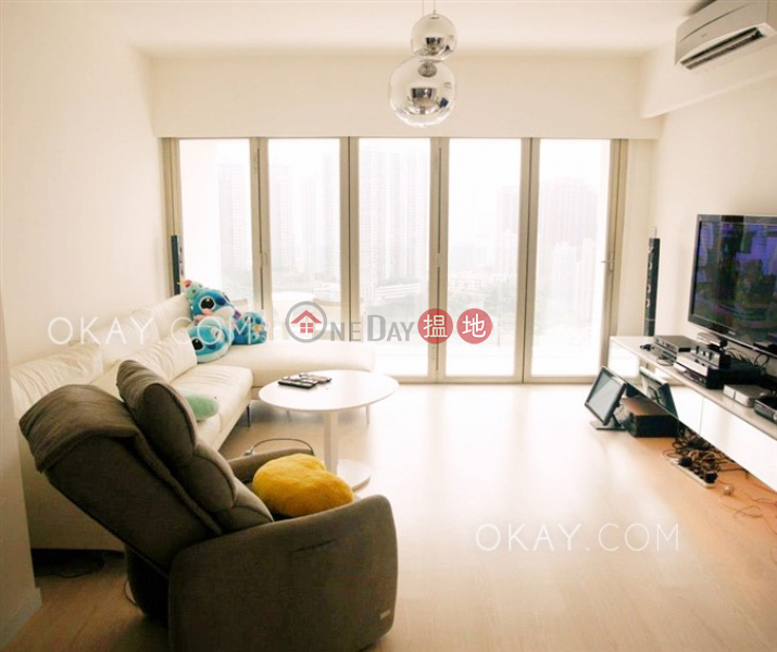 Exquisite 2 bed on high floor with balcony & parking | For Sale | Swiss Towers 瑞士花園 Sales Listings