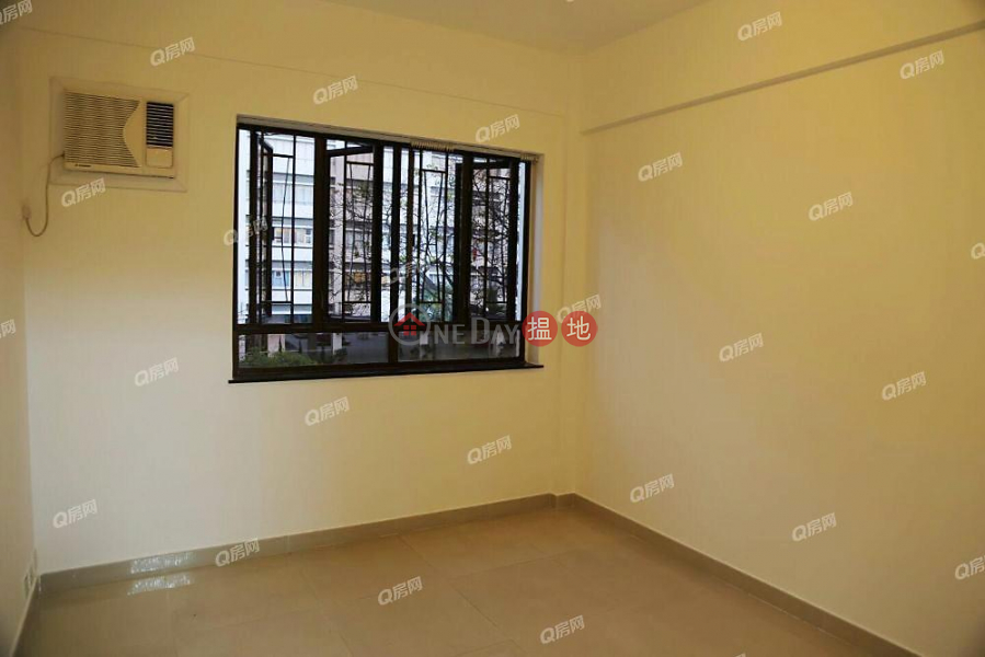 Property Search Hong Kong | OneDay | Residential, Sales Listings, La Salle Building | 3 bedroom Mid Floor Flat for Sale