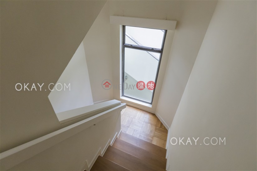 Rare house with balcony & parking | For Sale | Evergreen Garden 松柏花園 Sales Listings