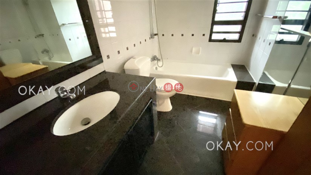 HK$ 77,000/ 月浪琴園-南區-3房2廁,實用率高,極高層,星級會所《浪琴園出租單位》