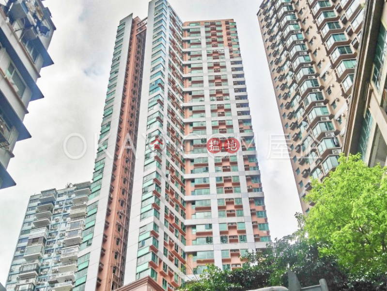 Elegant 3 bedroom in Wan Chai | Rental, Royal Court 皇朝閣 Rental Listings | Wan Chai District (OKAY-R44979)