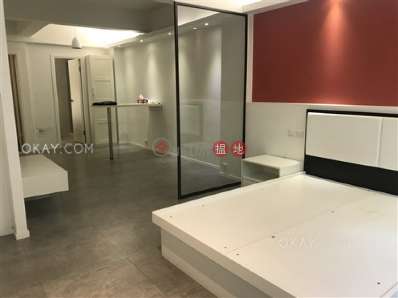 Charming 1 bedroom in Sheung Wan | Rental | 10 On Wo Lane | Central District | Hong Kong | Rental | HK$ 25,000/ month