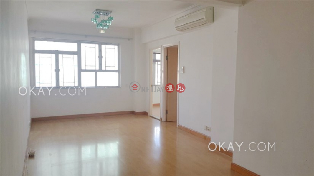 Tasteful 2 bedroom on high floor with balcony | For Sale | Kiu Hing Mansion 僑興大廈 Sales Listings