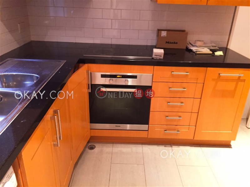 Efficient 3 bedroom on high floor with balcony | For Sale | Best View Court 好景大廈 Sales Listings