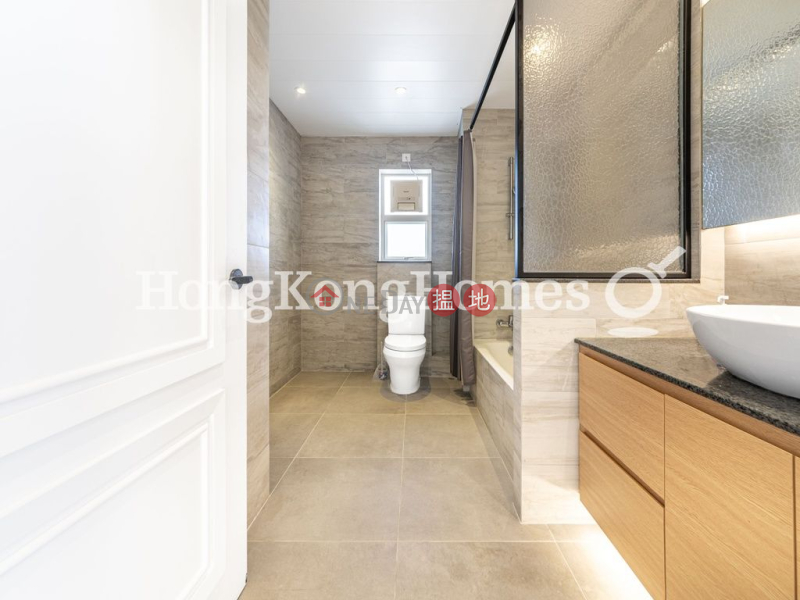 Property Search Hong Kong | OneDay | Residential, Sales Listings | 2 Bedroom Unit at Vivian Court | For Sale