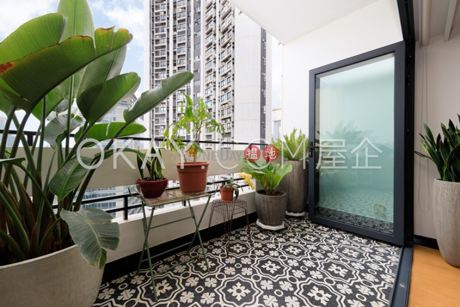 Efficient 3 bed on high floor with balcony & parking | For Sale | Estella Court 香海大廈 Sales Listings