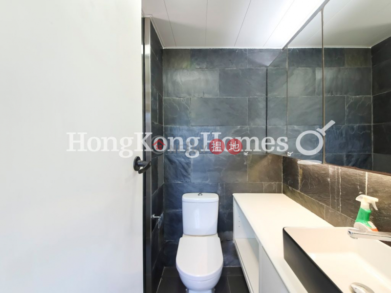 HK$ 27,500/ month Race Tower Wan Chai District 1 Bed Unit for Rent at Race Tower