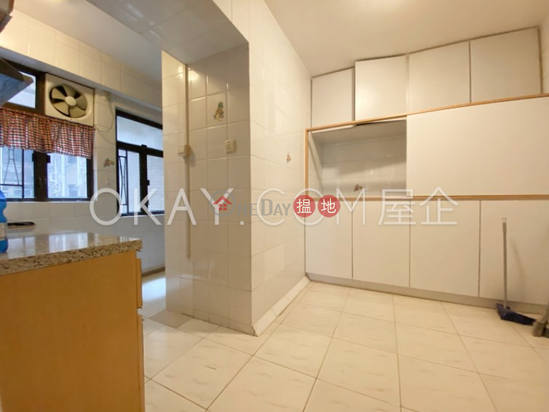 HK$ 48,000/ month, Park View Court, Western District Lovely 3 bedroom with balcony & parking | Rental