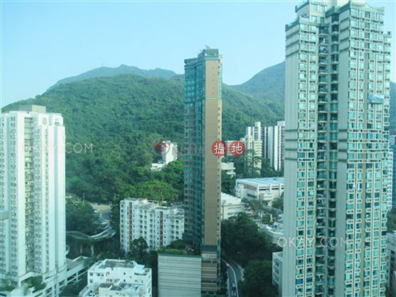 香港搵樓|租樓|二手盤|買樓| 搵地 | 住宅-出售樓盤3房2廁,極高層,星級會所,露台《寶雅山出售單位》