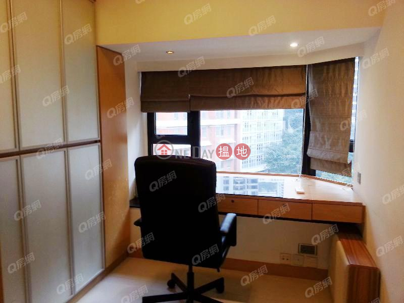 Property Search Hong Kong | OneDay | Residential Rental Listings | The Royal Court | 2 bedroom Low Floor Flat for Rent