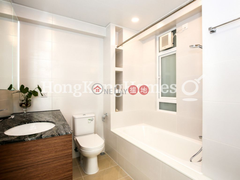 Property Search Hong Kong | OneDay | Residential, Sales Listings | 3 Bedroom Family Unit at Broadview Mansion | For Sale