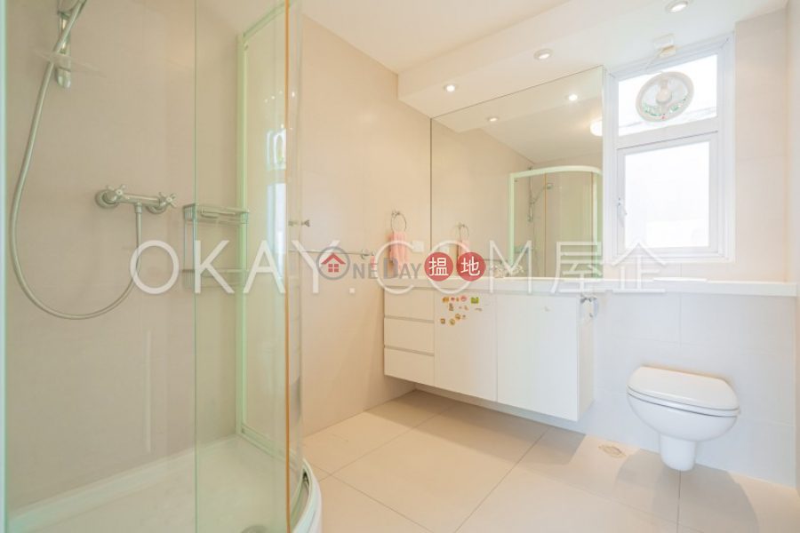 HK$ 38.5M, Mau Po Village Sai Kung Rare house with sea views, rooftop & terrace | For Sale