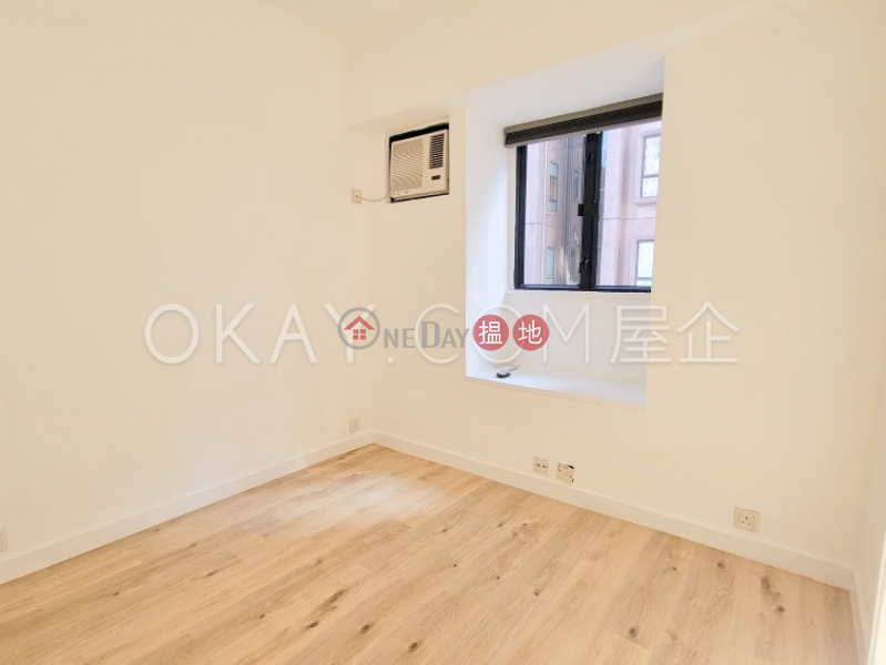 HK$ 12M | Goodview Court Central District | Unique 2 bedroom in Sheung Wan | For Sale