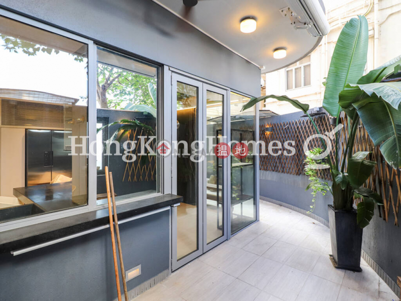 Property Search Hong Kong | OneDay | Residential Rental Listings | 2 Bedroom Unit for Rent at Pak Fai Mansion