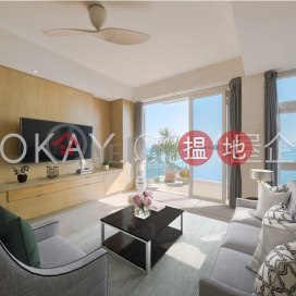 Beautiful 2 bedroom with balcony & parking | Rental