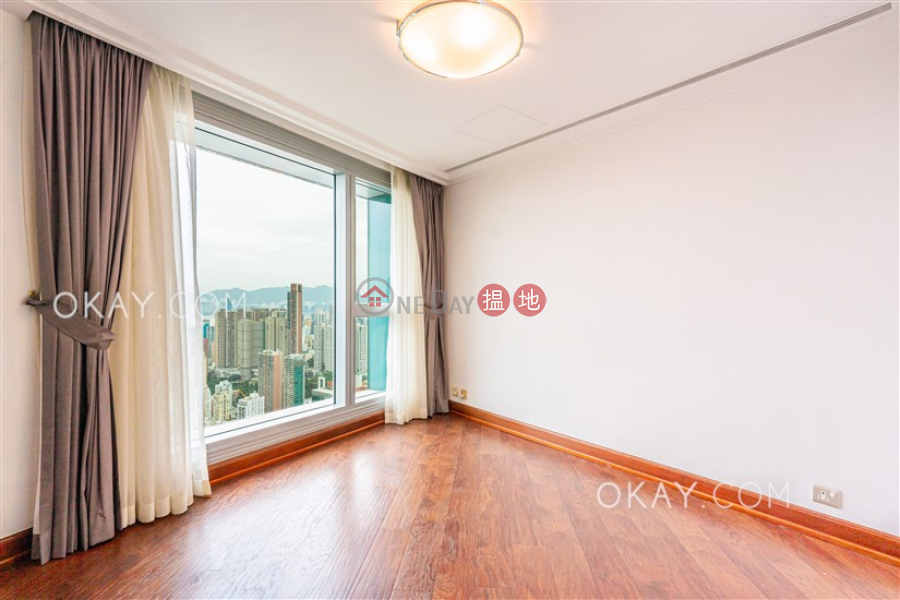 Gorgeous 4 bedroom with harbour views & parking | Rental | The Summit 御峰 Rental Listings