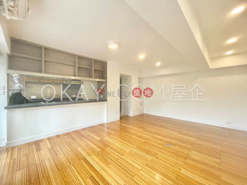 香港搵樓|租樓|二手盤|買樓| 搵地 | 住宅|出租樓盤|1房2廁,極高層,露台山村大廈出租單位