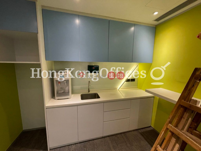 Guangdong Investment Building, High | Office / Commercial Property Rental Listings | HK$ 114,960/ month