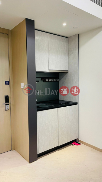 One Victoria Harbour High Floor 1-Bedroom | Pet-Friendly, 21 Shing Fung Road | Kowloon City Hong Kong | Rental, HK$ 15,500/ month