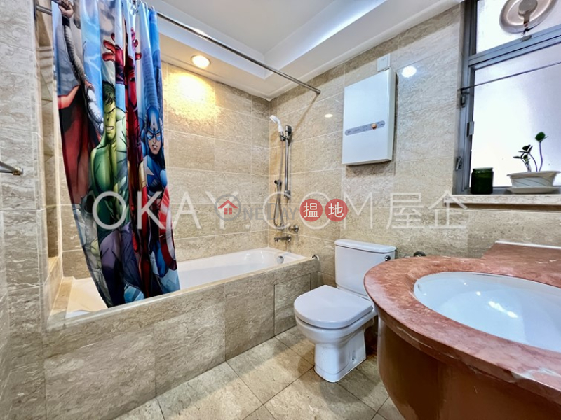 HK$ 26M | The Waterfront Phase 1 Tower 3, Yau Tsim Mong, Popular 3 bedroom with terrace | For Sale